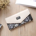 Wholesale Woman Flower Printed Color Blocking Buckle Three Fold Purses - Image 9