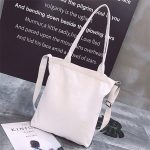 Wholesale Women Fashion Cartoon Cats Printed Canvas Shoulder Bag - Image 4