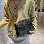 Wholesale Women Fashion Metal Chain Rivet Decor Crossbody Square Bag - Image 5