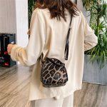 Wholesale Women Fashion Color Blocking Leopard Printed Triangle Shape Bag - Image 15