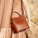 Wholesale Women Simple Solid Color Waxed Leather Bucket Bag - Image 8