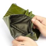 Wholesale Woemn Retro Solid Color Bifold Zipper Leather Purse - Image 4