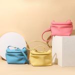 Wholesale Women Fashion Solid Color Zipper Bag