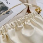 Wholesale Women Fashion Metal Chain PU Crossbody Bag - Image 3