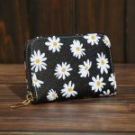 Wholesale Women Simple And Fashionable Daisy Printed Zipper Multi-Card Slot Wallet - Image 6