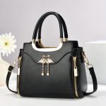 Women Retro Elegant Simple Large Capacity Handbag - Image 5