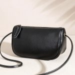 Wholesale Women Fashion Casual Solid Color Crossbody Bag