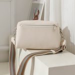 Wholesale Women Casual Large Capacity Crossbody Bag - Image 6