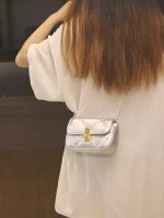 Fashion Flip Chain Square Mini Crossbody Bag - Image 6