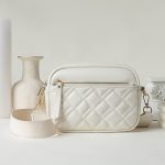 Wholesale Women Fashion Casual Solid Color Rhombic Wide Strap Crossbody Bag - Image 4