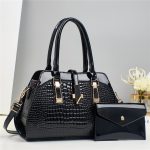 Wholesale Women Fashion Casual Solid Color Bag Crocodile Pattern Platinum Bright Leather Handbag Set - Image 4