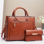 Wholesale Women Fashion Casual Solid Color Bag Large-Capacity Handbag Set - Image 4