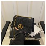 Wholesale Women Fashion Versatile Square Chain Crocodile Gradient Color Shoulder Bag