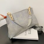 Wholesale Large Capacity Women Autumn And Winter Simple Solid Color Shoulder Bag