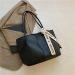 Wholesale Women Fashion Casual Retro Solid Color Large Capacity Tote Bag - Image 4