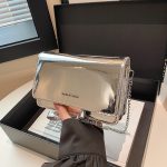 Women Fashion Bright Design Solid Color Shoulder Bag - Image 5