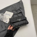 Women Fashion Casual Solid Color Rhombus Square Chain Shoulder Bag - Image 5