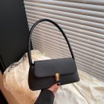 Wholesale Women Fashion Casual Simple Solid Color Shoulder Bag - Image 6