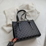 Wholesale Fashion Women Large Capacity Letter Printed Tote Bag - Image 7