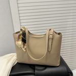 Fashion Large Capacity Casual R Tote Bag - Image 6