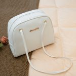 Wholesale Large Capacity Women Shoulder Bag - Image 5