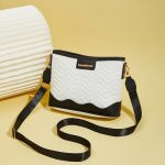 Women Casual Color Blocking Wavy Quilited Bucket Bag - Image 5