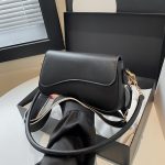 Women Vintage Square Shoulder Bag - Image 6