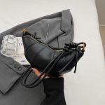 Wholesale Women Autumn Winter Vintage Cattle Dumpling Bag - Image 6