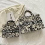 Women Stylish Large-Capacity Canvas Tote Bag - Image 9