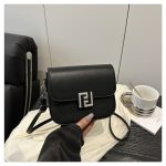 Wholesale Women Fashion Casual Small Square Chain Crossbody Bag - Image 7