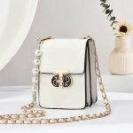 Women Fashion Casual Solid Color Chain Crossbody Bag - Image 6