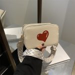 Wholesale Fashion Heart Print Wide Strap Crossbody Bag - Image 7