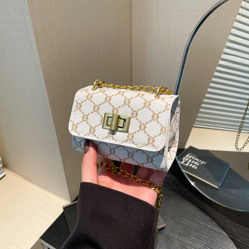 color_1-1699 Wholesale Women Fashion Casual Pattern Chain Crossbody Bag - Image 1