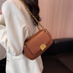 Wholesale Women Fashion Casual Simple Solid Color Chain Crossbody Bag - Image 6