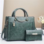 Wholesale Women Fashion Casual Solid Color Bag Large-Capacity Handbag Set - Image 3