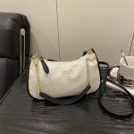 Wholesale Women Fashion Casual Simple Chain Shoulder Bag - Image 5
