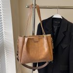 Wholesale Women Fashion Casual Retro Large Capacity Tote Bag - Image 6