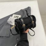 Wholesale Fashion Plush Stitching Shoulder Bag - Image 8