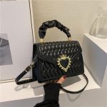 Wholesale Fashion Heart Flip Square Shoulder Bag