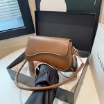 Women Vintage Square Shoulder Bag - Image 7