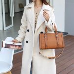 Wholesale Women Fashion Simple Solid Color Small Square Leather Handbag - Image 7