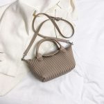 Wholesale Women Fashion Solid Color Pleated Large Capacity Handbag - Image 2