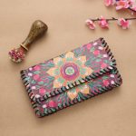 Wholesale Women Fashion Vintage Ethnic Style Cartoon Pattern Kids Print Wallet - Image 21