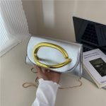 Wholesale Women Fashion Casual Solid Color Metal Buckle Simple Chain Crossbody Bag - Image 7