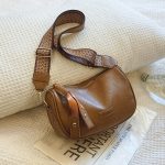 Wholesale Women Fashion Retro Simple Solid Color Crossbody Bag - Image 8