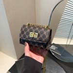 Wholesale Women Fashion Casual Pattern Chain Crossbody Bag - Image 6