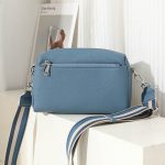 Wholesale Women Casual Large Capacity Crossbody Bag - Image 8