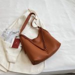 Wholesale Women Fashion Casual Simple Solid Color Chain Large Capacity Shoulder Bag - Image 8