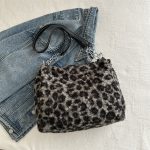 Autumn And Winter Women Fashion Casual Leopard Plush Chain Tote Bag - Image 8