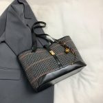 Wholesale Women Fashion Casual Splicing Large Capacity Pendant Woolen Tote Bag - Image 7